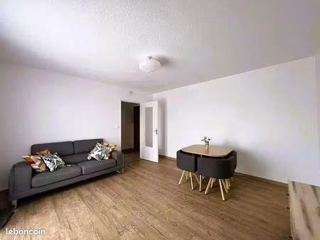 beau t2 meublé 47m² calme en propriété - versailles 78000