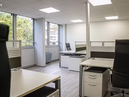 bureaux 300 m²
