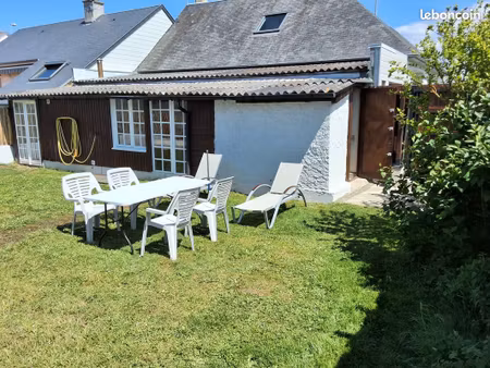 location maison meublée 150 m2 avec jardin clos à 300 mètres de la mer