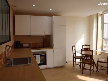 t2 meublé 38 m² hyper-centre nancy refait à neuf