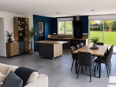 maison récente entierement climatisee - normes pmr - très économe en énergie - 3 chambres 