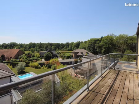appartement 4 pièces 144 m²