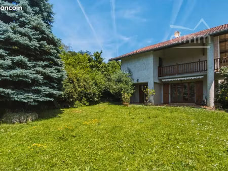 maison 5 pièces 154 m²