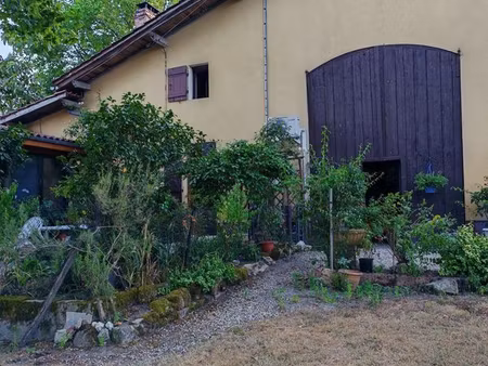 propriété 6 pièces 134 m²