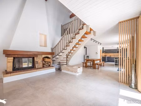 longère 5 pièces 141 m²