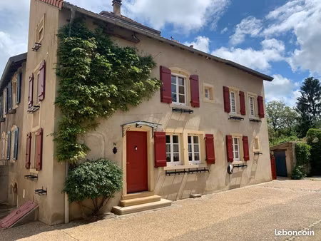maison 4 pièces 105 m²