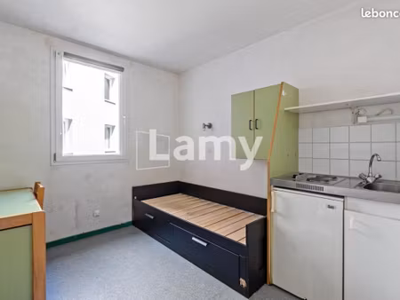 studio 1 pièce 14 m²