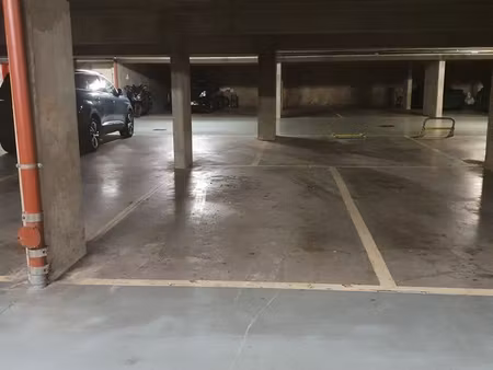parking suresnes (proche puteaux)