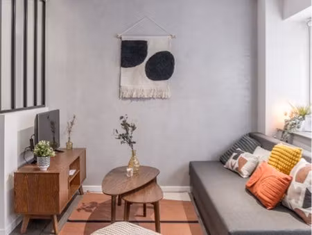 appartement 2 pièces meublé et équipé (t1 bis) de 33 m²