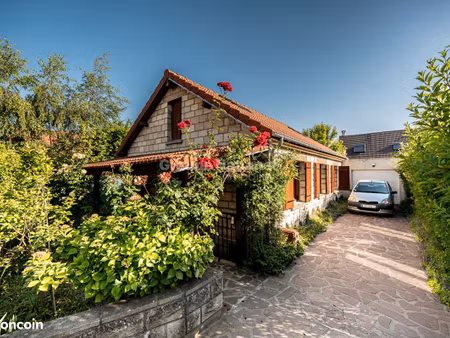 maison 5 pièces 81 m²