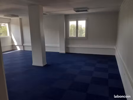 bureau 50m² mâcon nord 71000