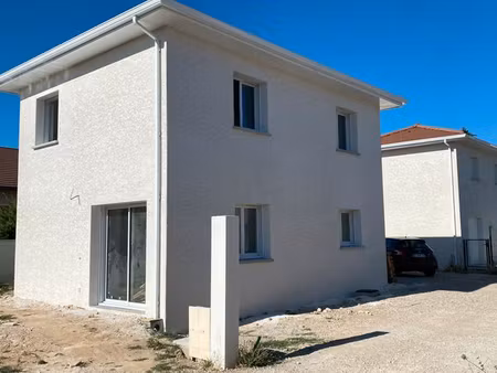 location maison de 85m^2 à tignieu jameyzieu