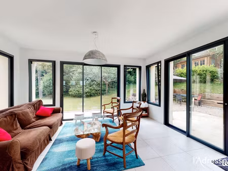 maison 8 pièces 220 m²