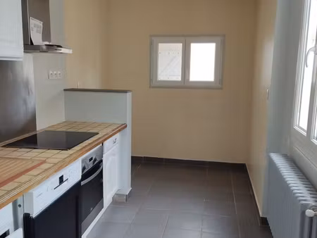 location maison t3/t4 tours près centre