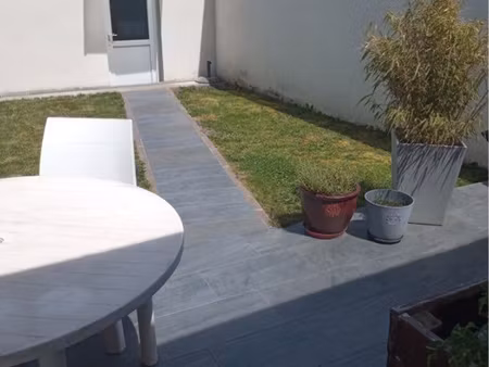 appartement rdc une chambre jardin garage