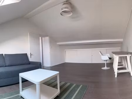 appartement meublé 2 pièces très bon état et toutes commodités à proximité