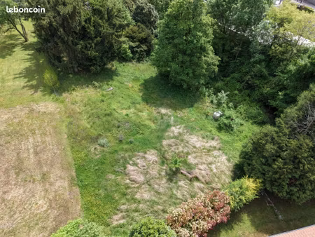 terrain 450 m² aix les bains