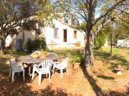 maison avec jardin arboré calme proche toute commodités