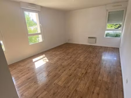 studio 1 pièce 31 m²