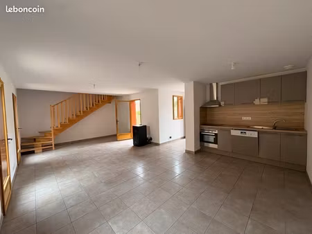 maison 3 pièces 77 m²