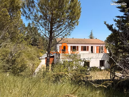 local 147 m² rochemaure