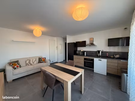 appartement studio meublé f1 bbc - 32 40 m² - parking privé