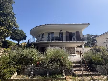 maison 5 pièces 135 m²