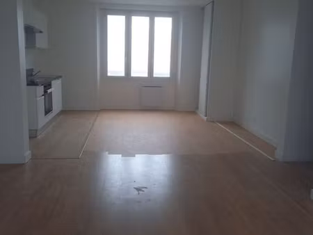 loue t3 lorient centre ville
