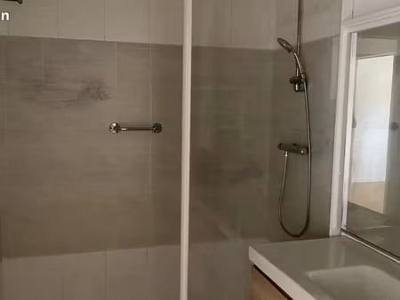 loue bel appartement