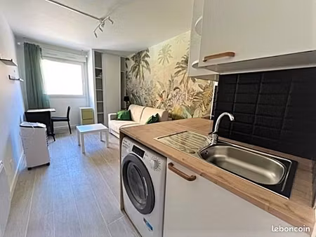 studio 1 pièce 18 m²