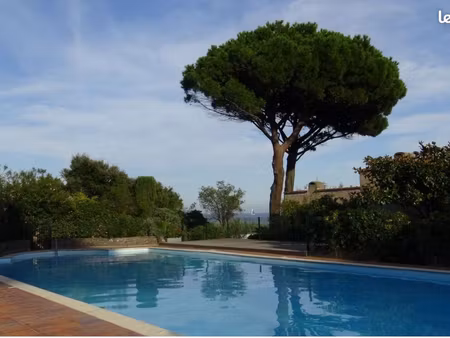 vends semaines dans mas situé dans le domaine les marines de grimaud face baie de saint tr