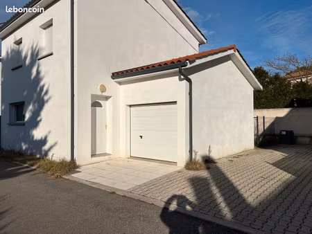 maison roussillon le haut