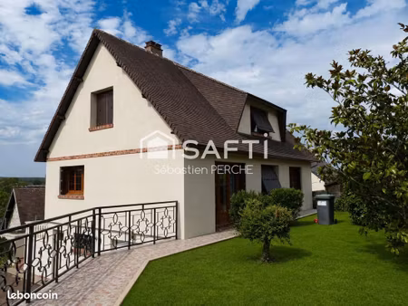 maison 6 pièces 110 m²