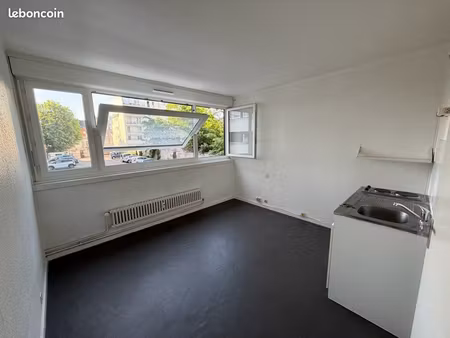 studio proximité métro cormontaigne