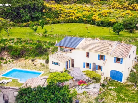 mas 8 pièces 160 m²