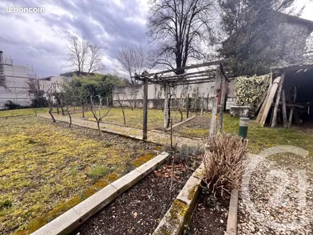 terrain 674 m² voiron