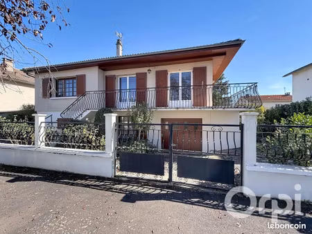 maison 6 pièces 137 m²