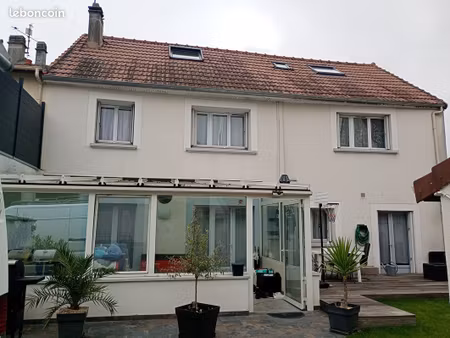 maison le pin
