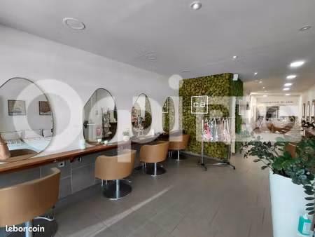 fonds de commerce 155 m²