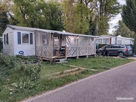 mobil-home 2 chambres+ salon