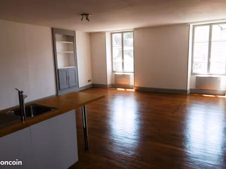 appartement 2 pièces 65 m²