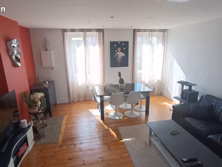 appartement 4 pièces-3 chambres de 97m2 quartier izieux