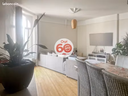 penthouse 3 pièces 99 m²