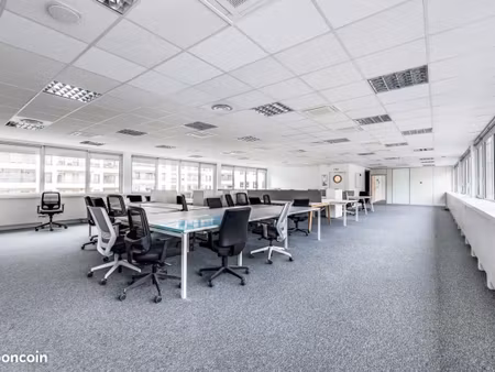 bureau 1 007 m²