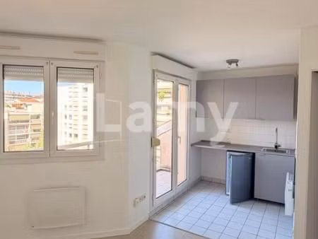 studio 1 pièce 20 m²