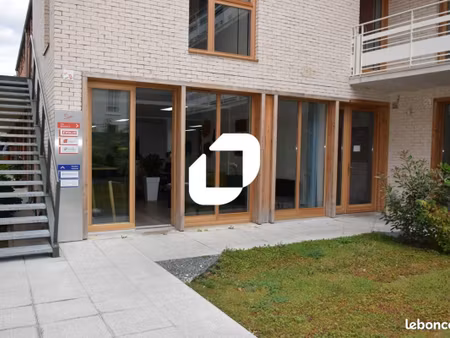 bureau 175 m²