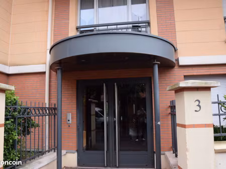 vends appartement 3 pièces 50 m2 terrasse et jardin