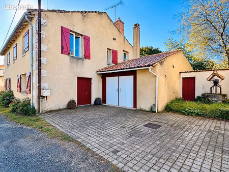 maison 7 pièces 221 m²