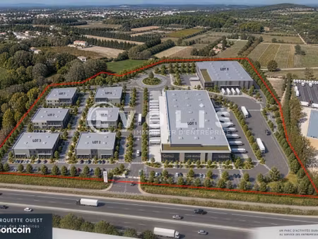 terrain 1 104 m² sorgues