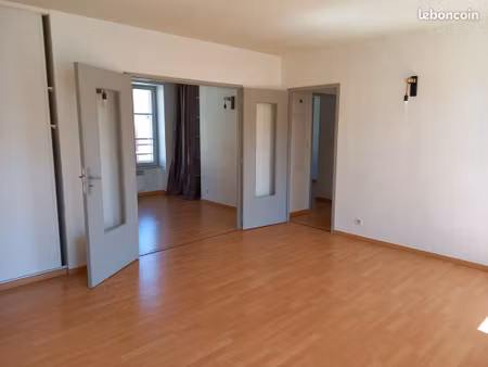 appartement t3 /t4 très lumineux